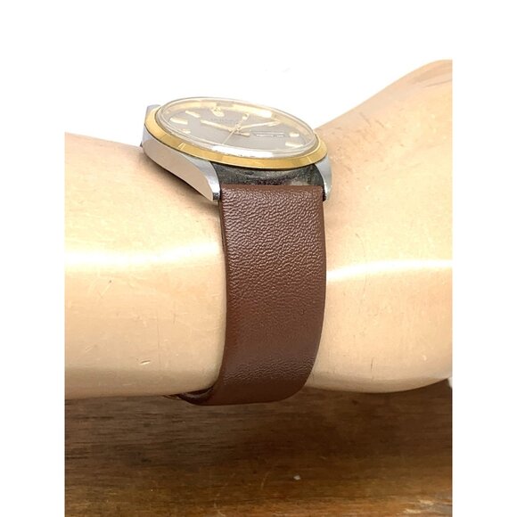 Pulsar Men's Watch V533-8A50 Vintage Quartz Silver Dial Day Date Brown Leather - Picture 12 of 14